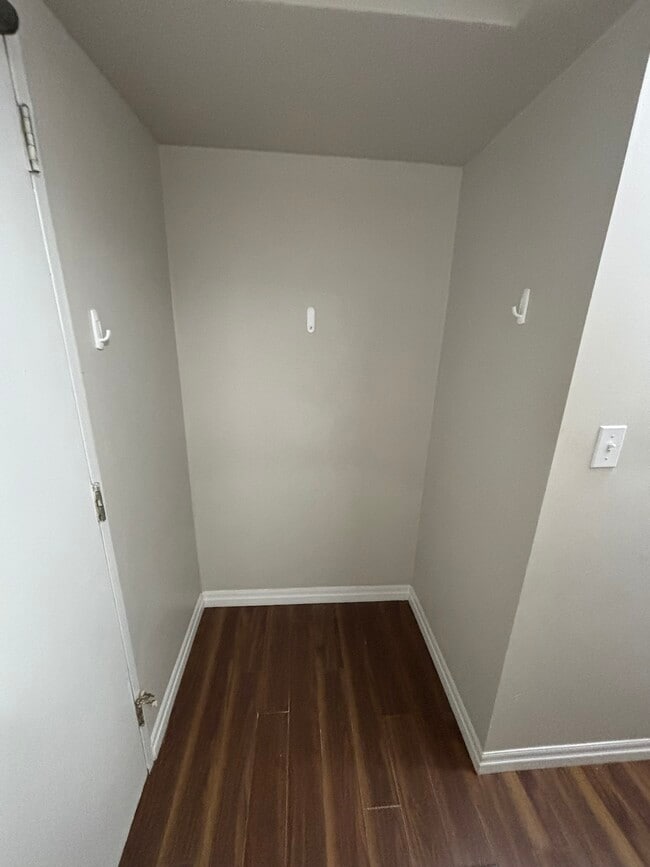 Photo du bâtiment - 251 Erb St. W