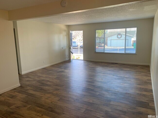 Foto del edificio - 1511 Peavine Rd