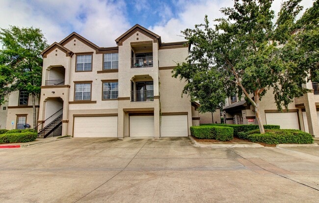 Building Photo - Stone Creek at Old Farm Apartments