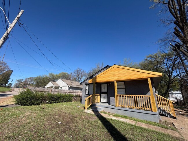 Building Photo - 2982 Hale Ave