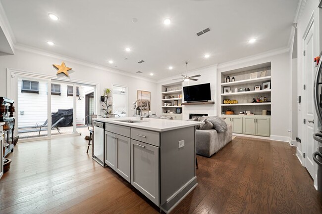 Building Photo - 762 Stickley Oak Way