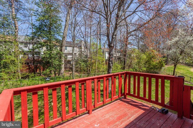 Building Photo - 5004 Larry Ct