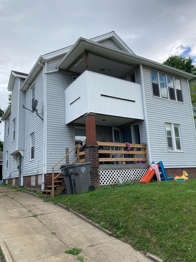 Primary Photo - STEEL ST DUPLEX