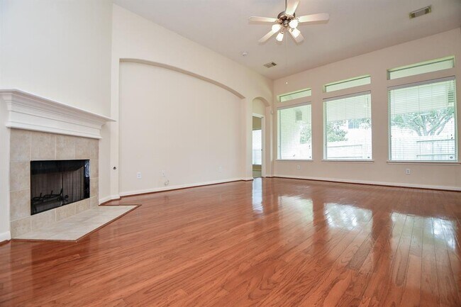 Building Photo - 6007 Lamb Creek