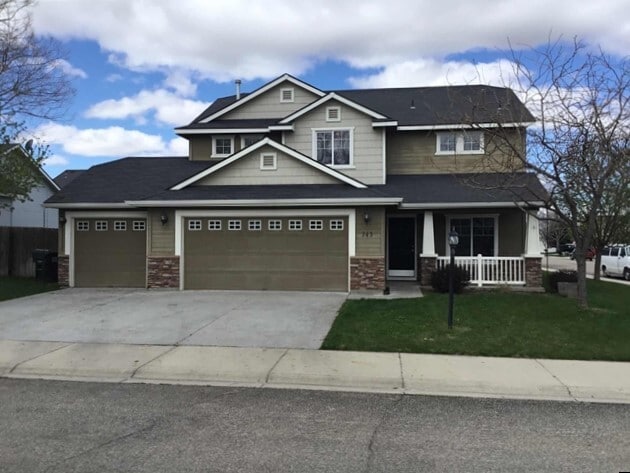 Building Photo - 743 N Mudstone Way