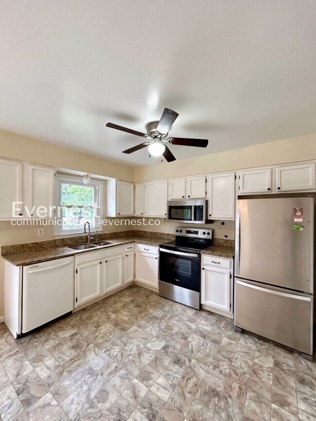 Foto del edificio - 11406 Wentworth Ct