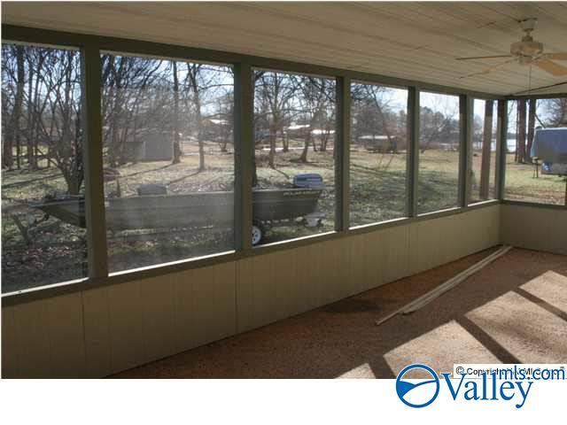 Building Photo - 10804 Paradise Shores