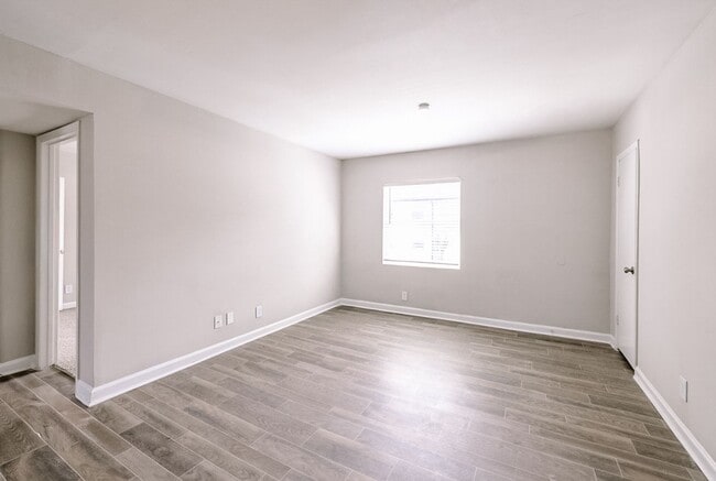 Interior Photo - Live Connected. Live Collier.