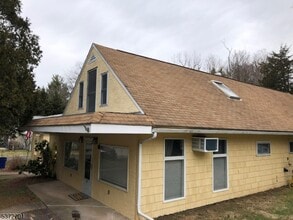 Building Photo - 7 Wilson Dr