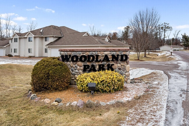 Building Photo - Woodland Park Apartments