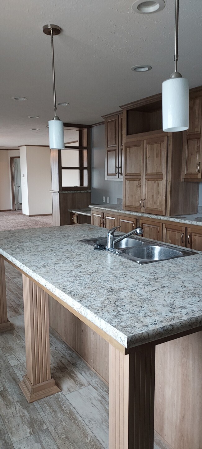 Building Photo - 4162 Cullen Rd