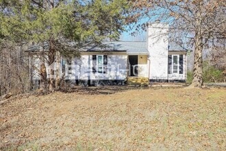 Building Photo - 401 Settlement Dr