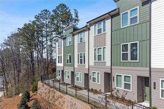 Building Photo - 1505 Layton Ln NW