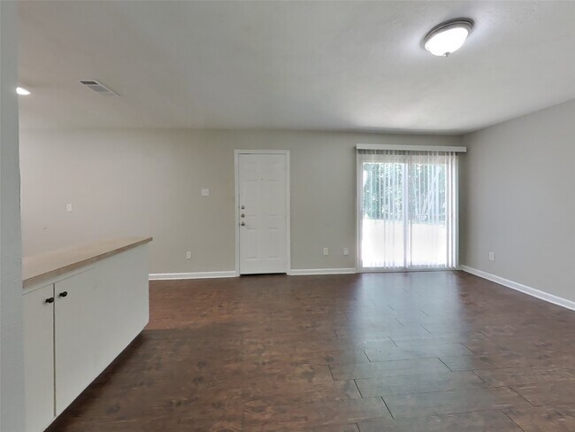 Building Photo - 5234 Jorns St