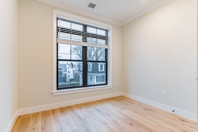 Photo - 177 Everett St., Apartment
