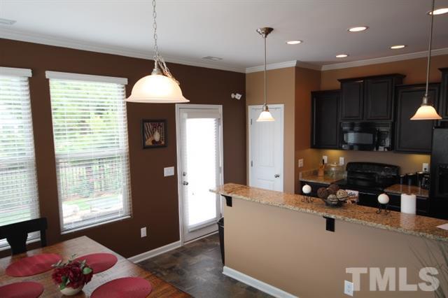 Foto del edificio - 9816 Precious Stone Dr