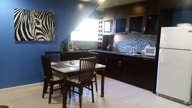 Foto del edificio - 1057 SW Dalton Ave