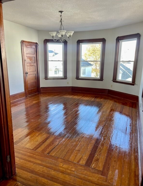 Foto principal - 246 Whitman St