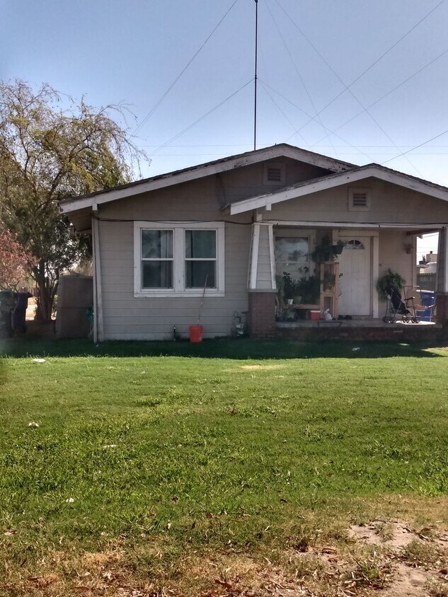 Foto principal - 3 Bedroom 1 Bath home coming soon