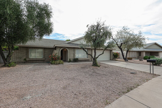 Photo - 6519 S Elm St (Tempe, AZ) House