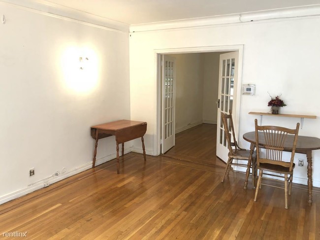 Building Photo - 3 br, 2 bath  - 3268 45th St 33