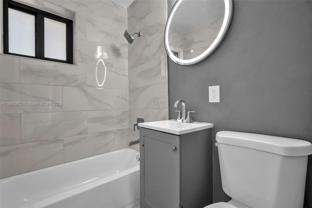 Foto principal - 14600 NW 11th Ct