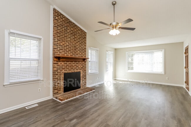 Building Photo - 2812 Fenham Ct