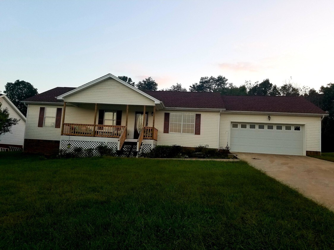 7098 Dana Michelle Ln, Birchwood, TN 37308 House Rental in Birchwood