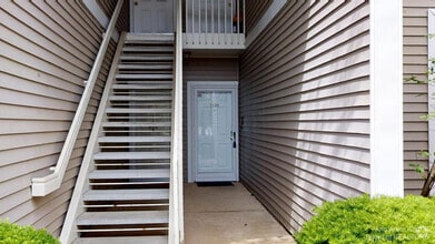Building Photo - 1408 Fox Pointe Cir