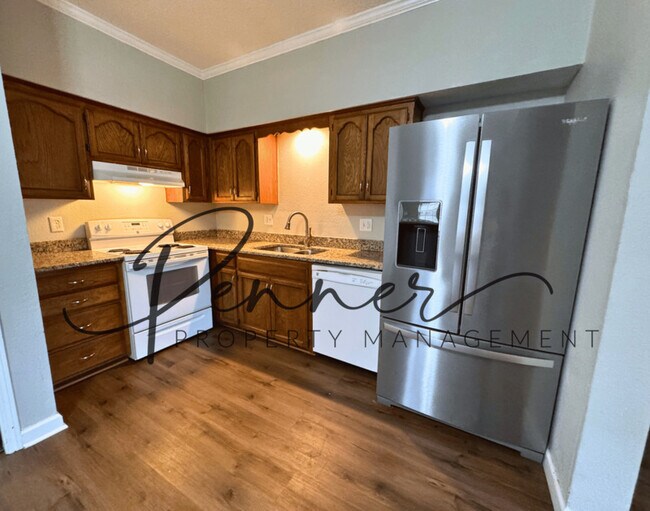 Foto del edificio - 3538 NE Independence Ave