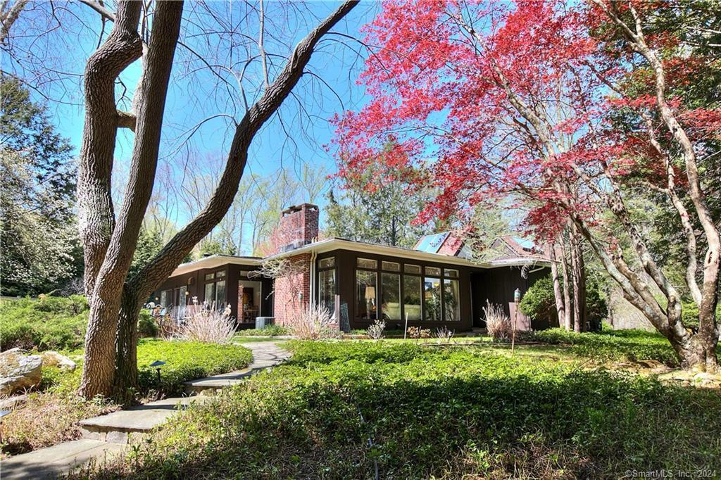 53 Godfrey West Rd, Weston, CT 06883 House Rental in Weston, CT