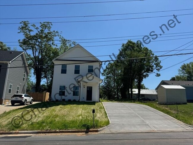 New 3 bed 2.5 bath home in Hickory! - New 3 bed 2.5 bath home in Hickory!
