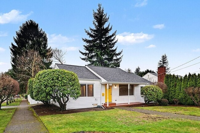 Foto del edificio - 2658 35th Ave W