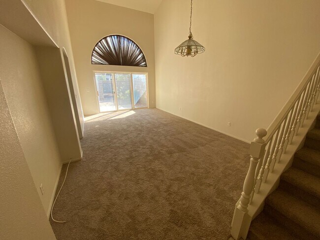 Foto del edificio - 10185 Birch Bluff Ln