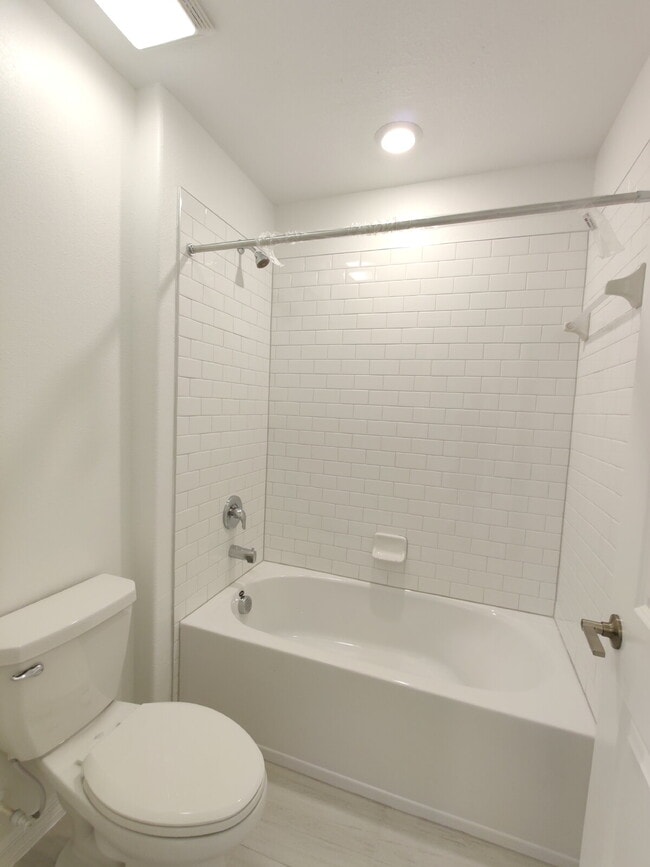 Building Photo - Spacious 5-Bedroom Home with First-Floor Owner's Suite in Land O' Lakes