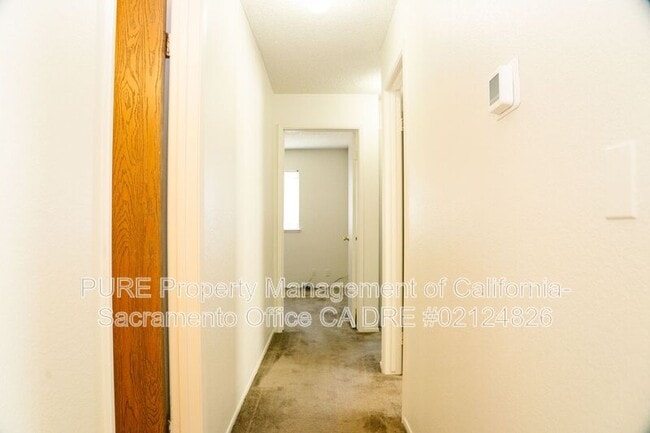 Building Photo - 6620 Hometown Way
