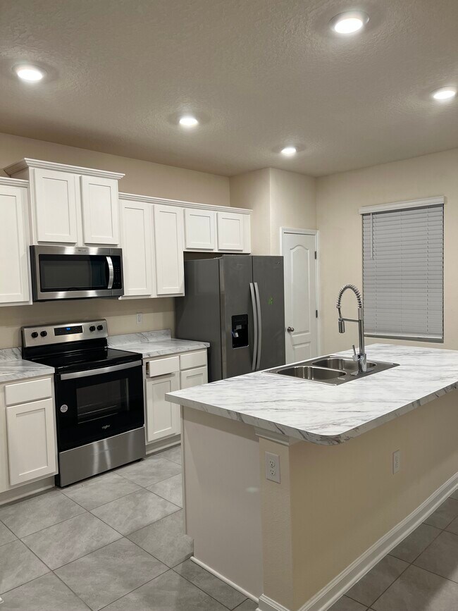 Foto del edificio - 829 Gate Run Rd