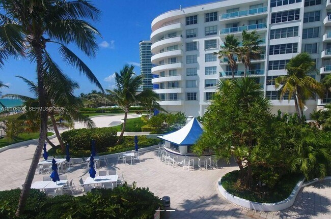 Foto del edificio - 5161 Collins Ave