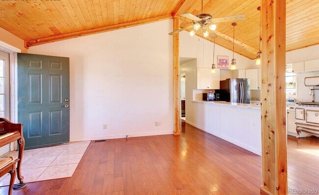 Foto del edificio - Lovely 3 bedroom home in Pueblo West!