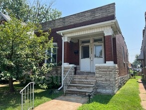 Building Photo - 4932 Schollmeyer Ave