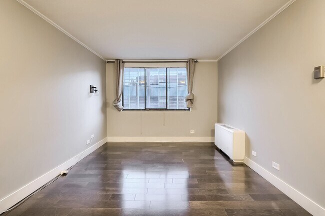 Building Photo - 1 Bedroom condo in Denver