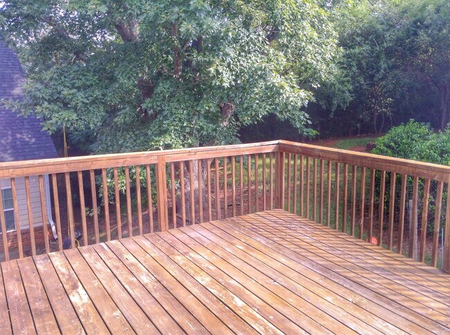 Foto del edificio - 6br House Near Campus FOR RENT