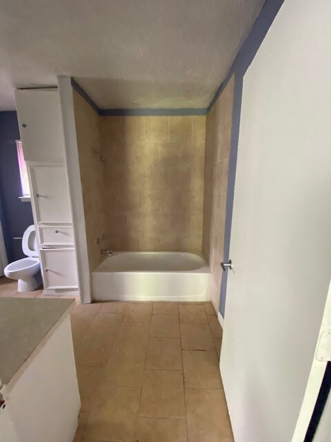 Foto del edificio - 608 E 8th St