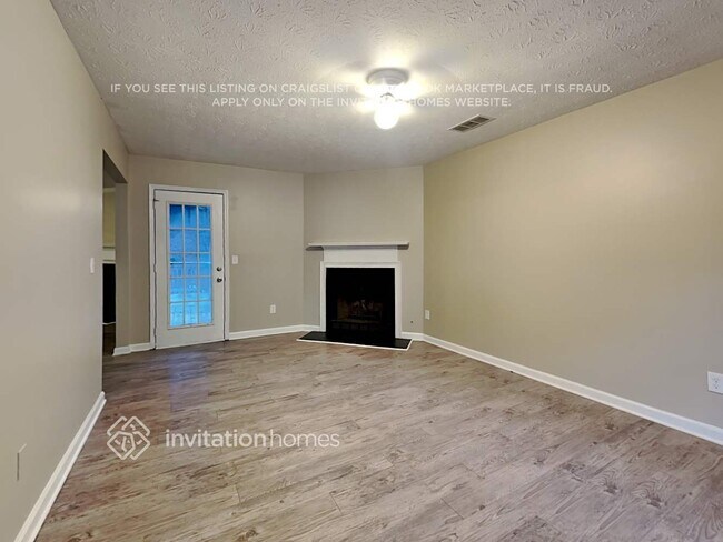 Foto del edificio - 715 Country Manor Way