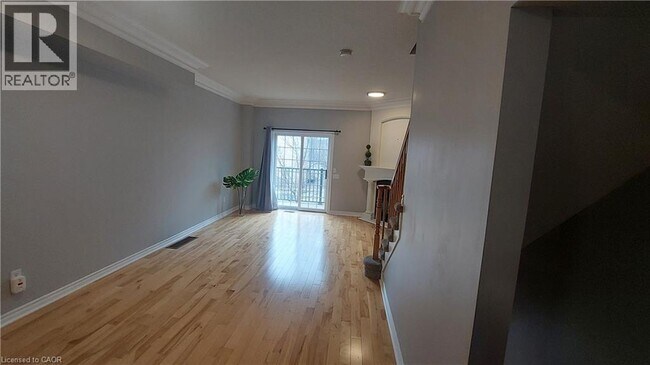 Photo du bâtiment - 5080 Fairview St