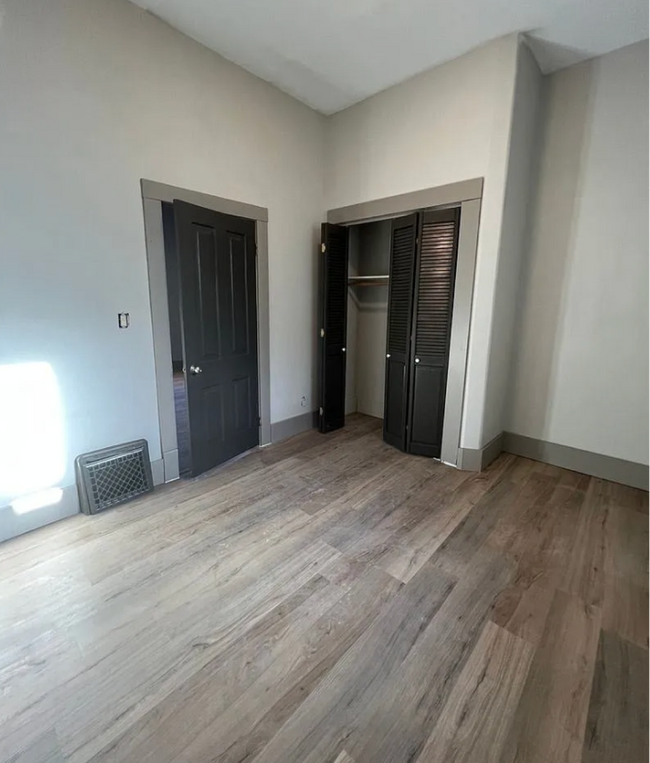 Foto del edificio - 1025-1027 Redfield