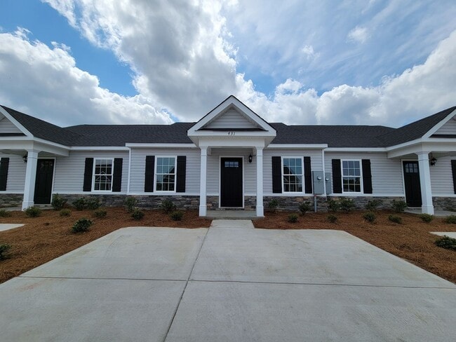 Building Photo - 431 Andover Dr