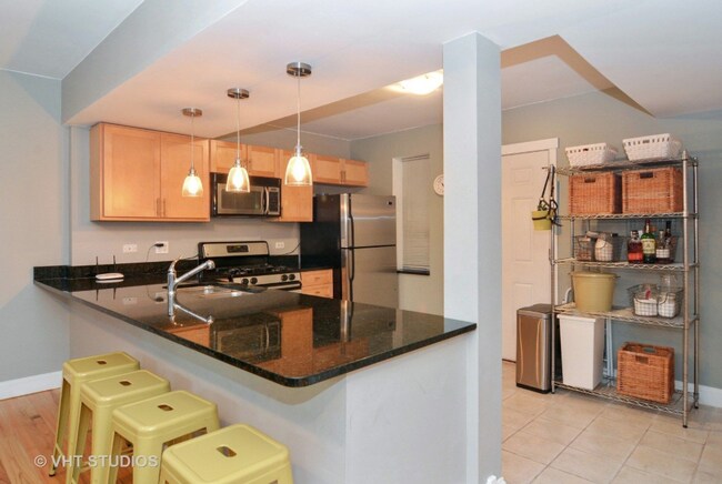 Foto del edificio - 3334 W Belden Ave