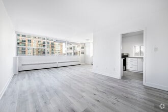 Building Photo - The Torontonian