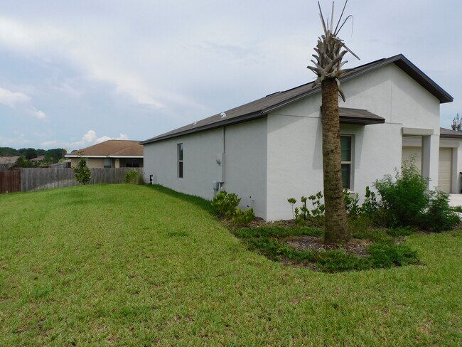 Building Photo - 12495 SE 100th Ave
